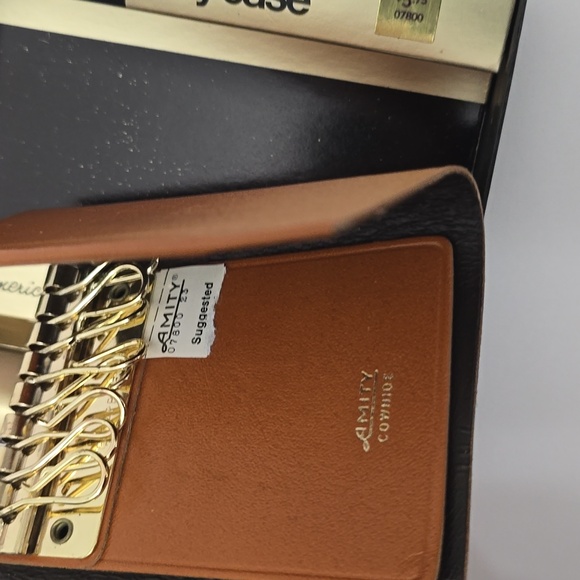 Vintage NIB Amity Key Case Holder Tan Cowhide Leather - Picture 7 of 12
